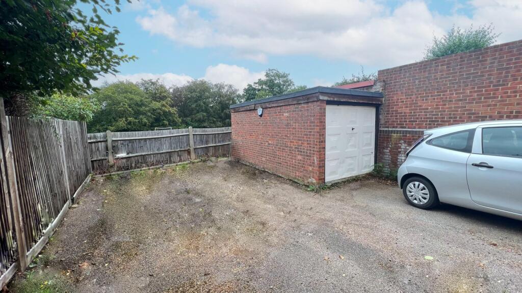 Additional image 10 of Harwood Close, Welwyn Garden City