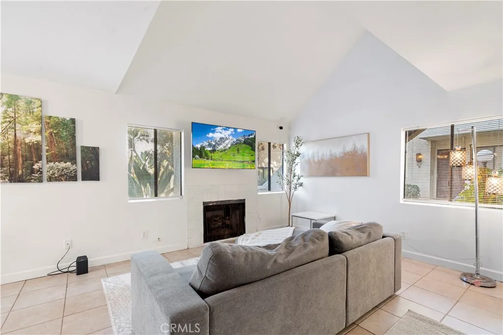 Additional image 39 of 313 N Melrose Dr, Vista, CA 92083