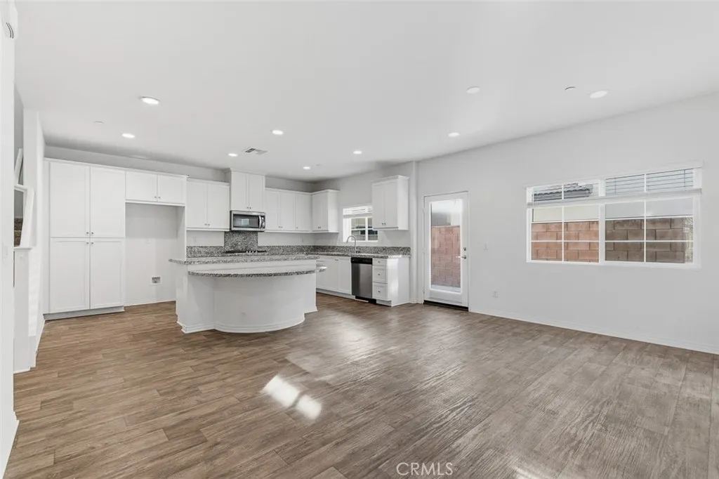 Additional image 4 of 7252 Medley Lane, Fontana, CA 92336