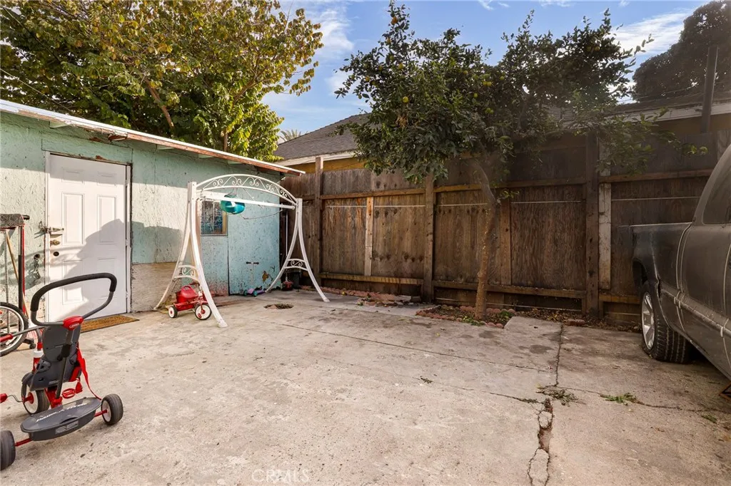 Additional image 18 of 240 E 56th Street, Los Angeles, CA 90011