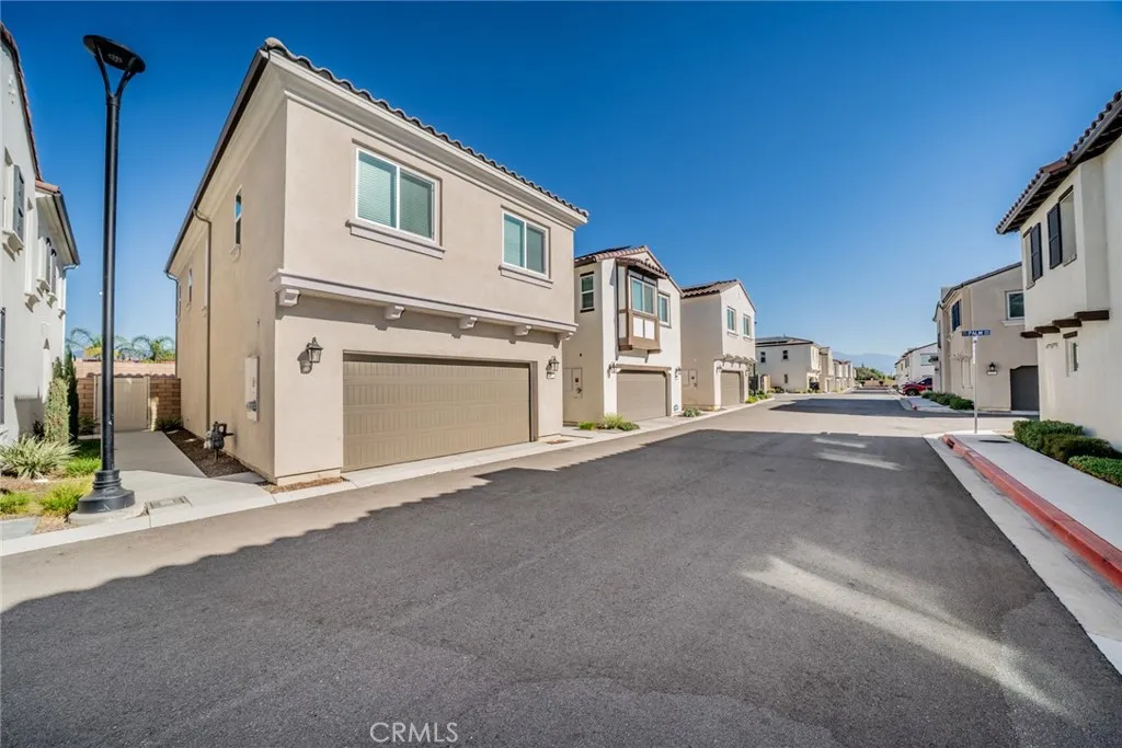Additional image 55 of 214 Bonita Lane, Rialto, CA 92376