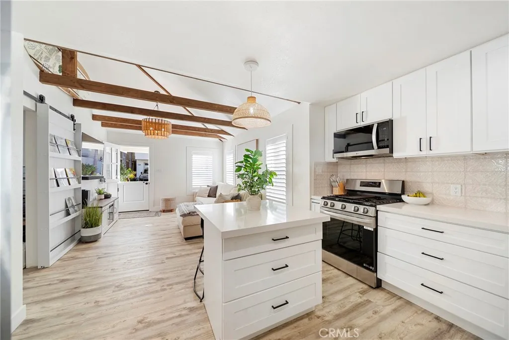 Additional image 65 of 125 Santa Paula Ave, Oxnard, CA 93035