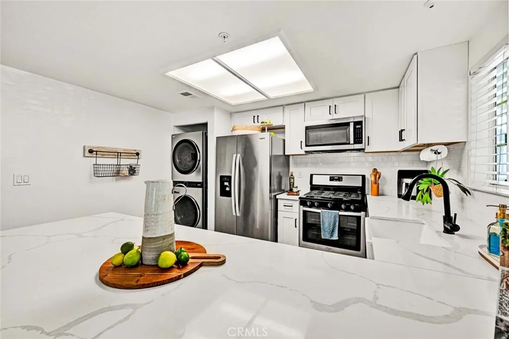 Additional image 47 of 4561 Warner Ave Unit 201, Huntington Beach, CA 92649