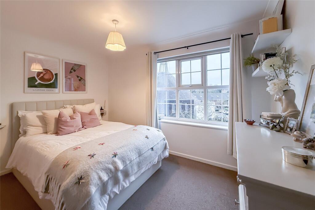 Additional image 4 of Batterdale, Hatfield, Hertfordshire, AL9