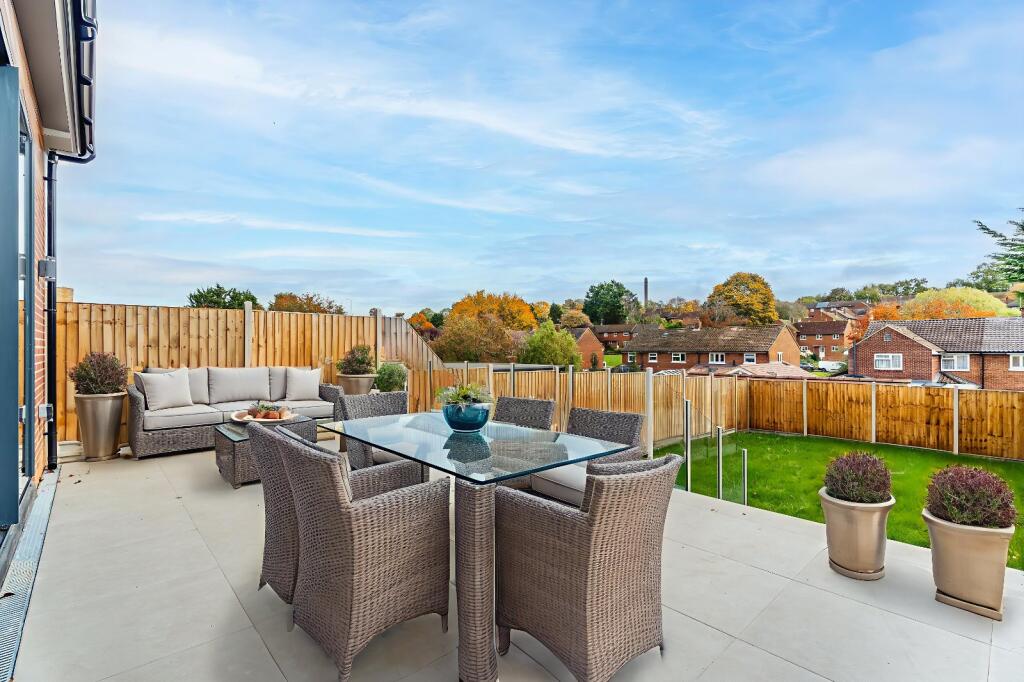 Additional image 11 of Batchwood Drive, St. Albans, Hertfordshire, AL3