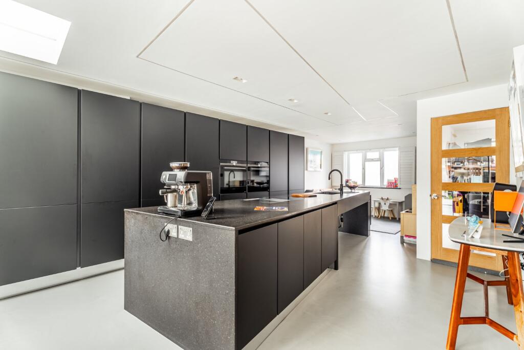 Additional image 27 of Nelson Avenue, St. Albans, Hertfordshire, AL1