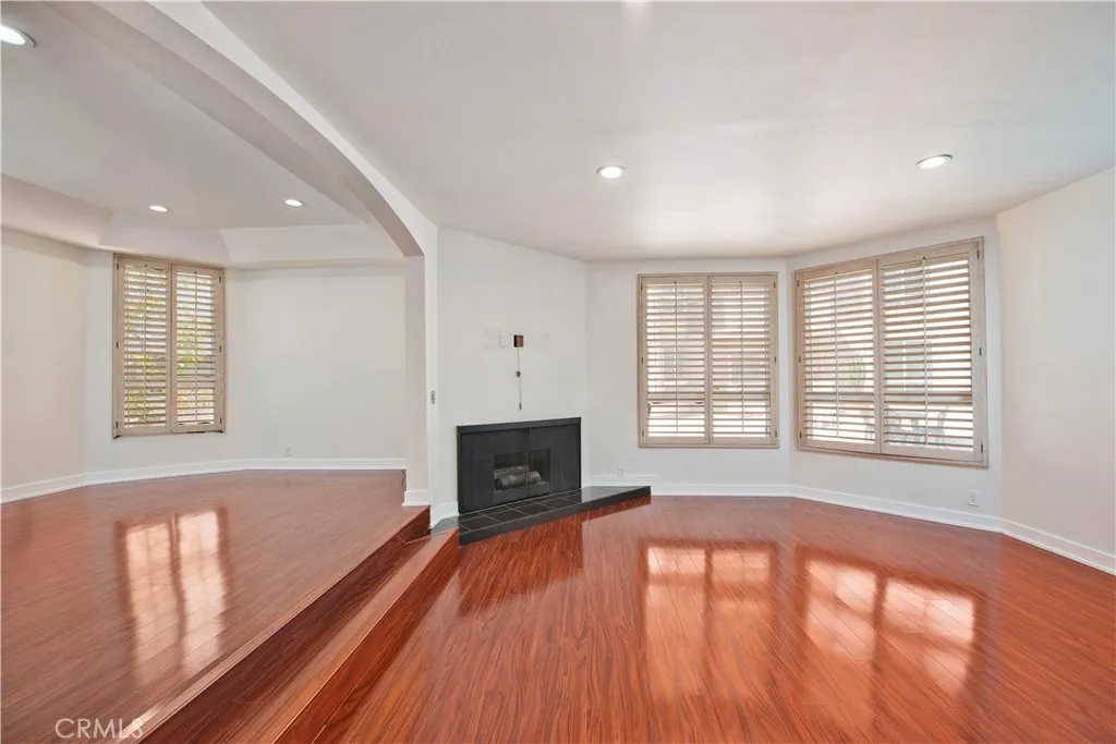 Additional image 30 of 5333 Zelzah Avenue Unit 102, Encino, CA 91316