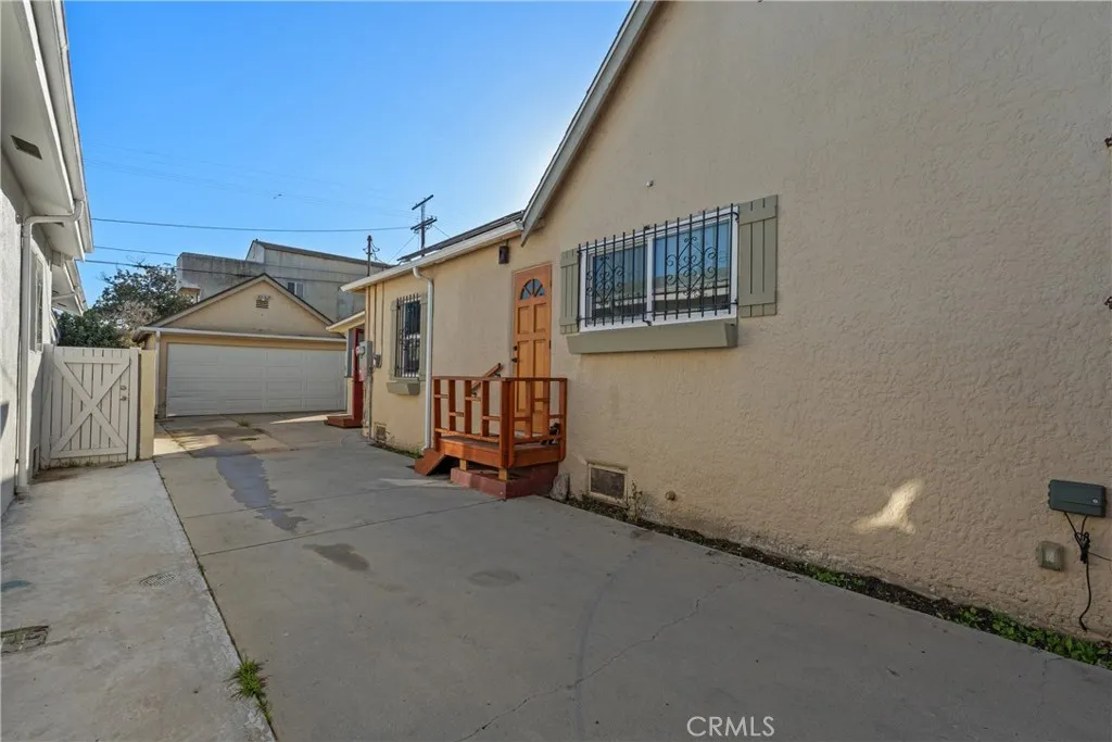Additional image 25 of 1848 W 78th Pl, Los Angeles, CA 90047