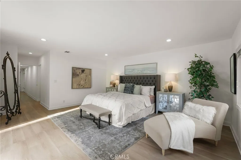 Additional image 37 of 18760 Wells, Tarzana, CA 91356