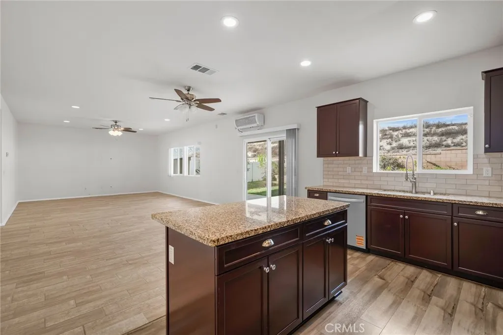 Additional image 6 of 17920 Pokeroot Ln, San Bernardino, CA 92407