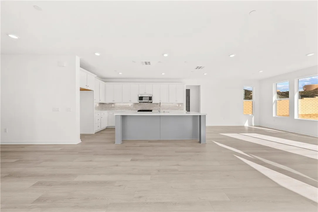 Additional image 84 of 30140 Crestline Court, Castaic, CA 91384