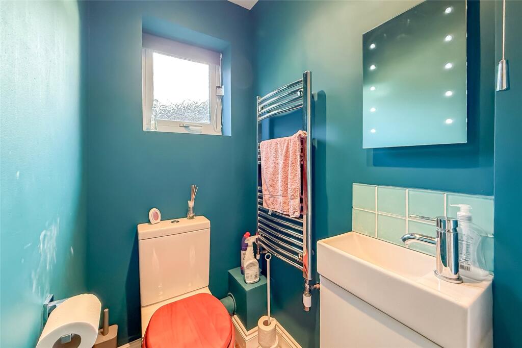 Additional image 16 of Tiverton Court, Harpenden, Hertfordshire, AL5