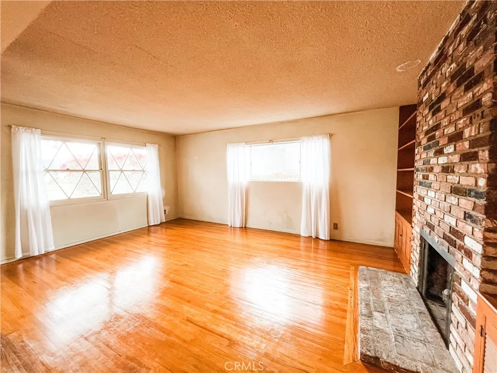 Additional image 5 of 534 E Hoover Ave, Orange, CA 92867