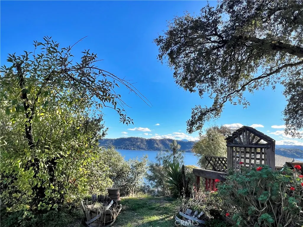 Additional image 37 of 11613 Lakeview Dr, Clearlake Oaks, CA 95423