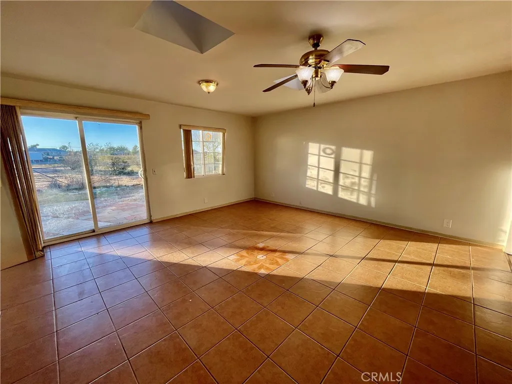 Additional image 51 of 11362 5th Ave, Hesperia, CA 92345