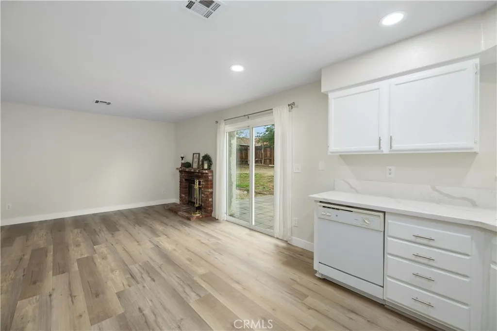 Additional image 14 of 5538 Katrina Pl, Palmdale, CA 93552