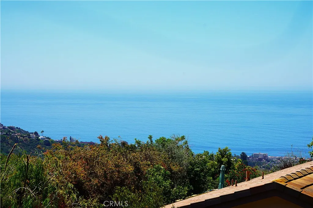 2615 Temple Hills Dr, Laguna Beach, CA 92651