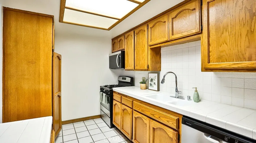 Additional image 49 of 17200 Newhope St Unit 23, Fountain Valley, CA 92708