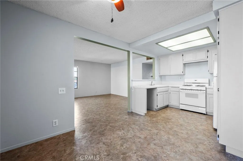 Additional image 12 of 16125 Warmington Lane Unit 12, Huntington Beach, CA 92649