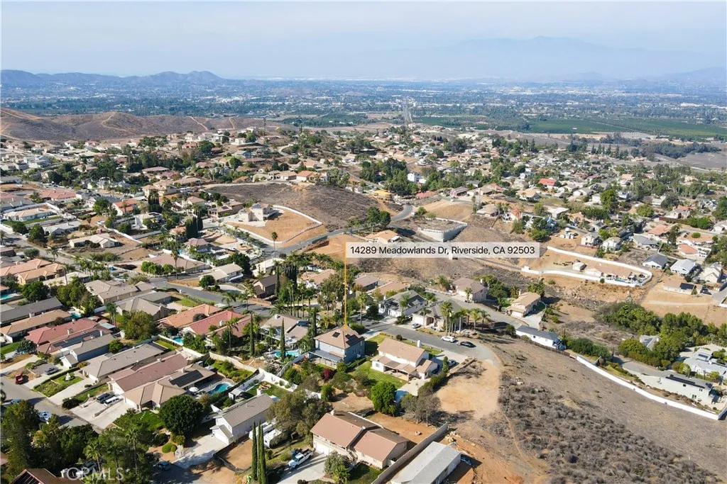 14289 Meadowlands Drive, Riverside, CA 92503