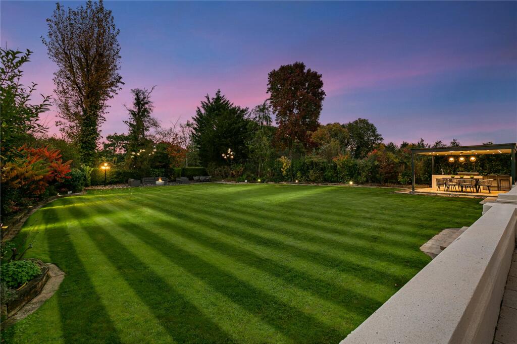 Additional image 4 of Brookmans Avenue, Brookmans Park, AL9