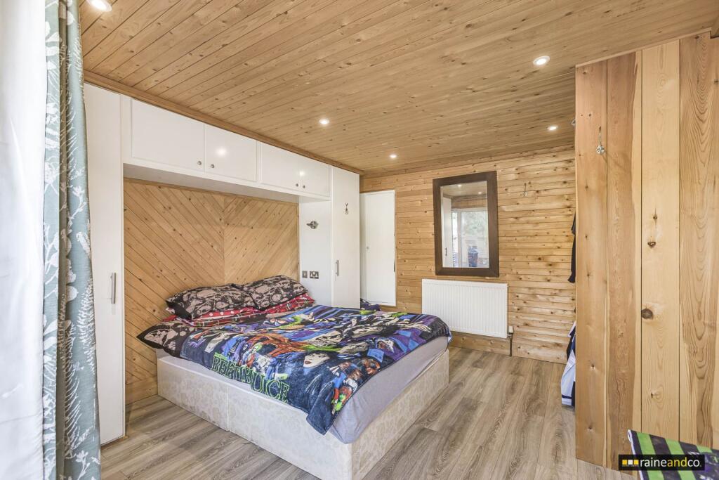 Additional image 37 of Aldykes, Hatfield