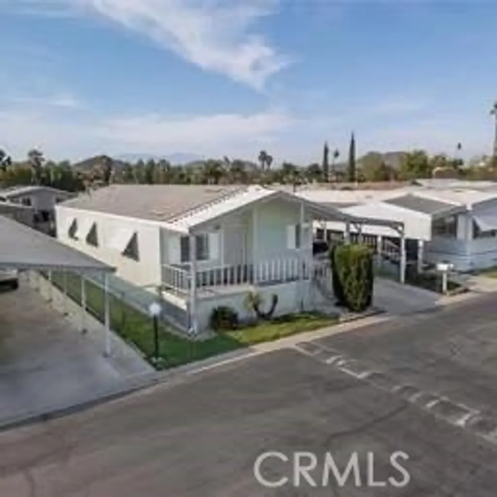 Additional image 3 of 777 S Temescal St Unit 69, Corona, CA 92879