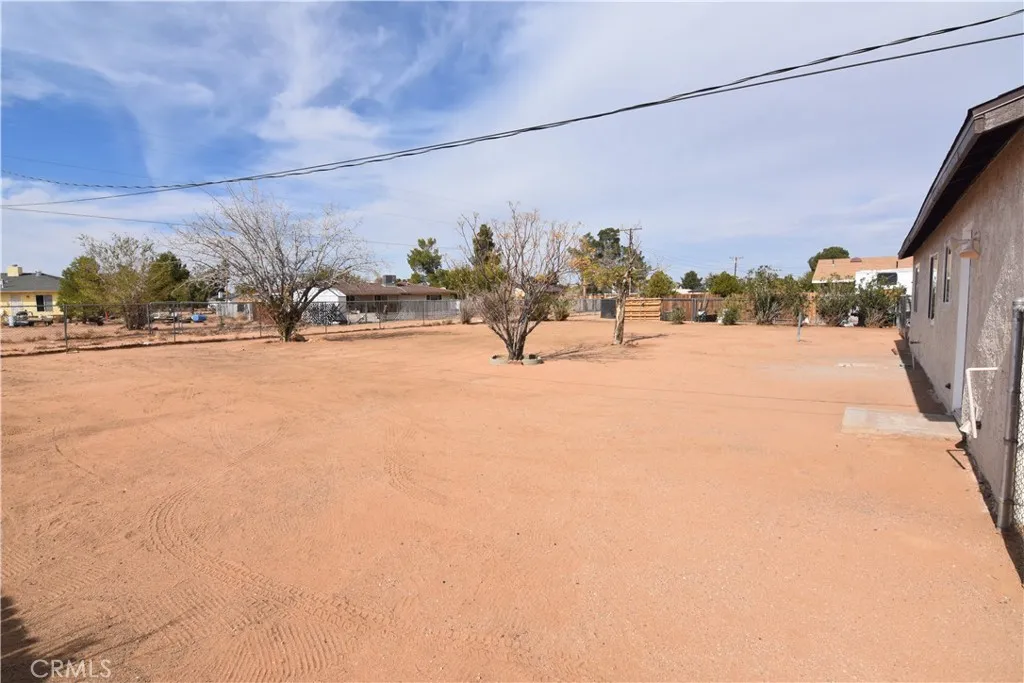 Additional image 17 of 14564 Tonikan Rd, Apple Valley, CA 92307