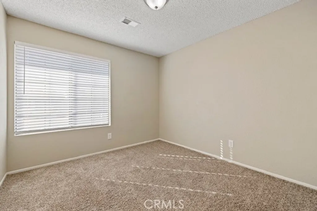 Additional image 18 of 523 E Kettering St, Lancaster, CA 93535