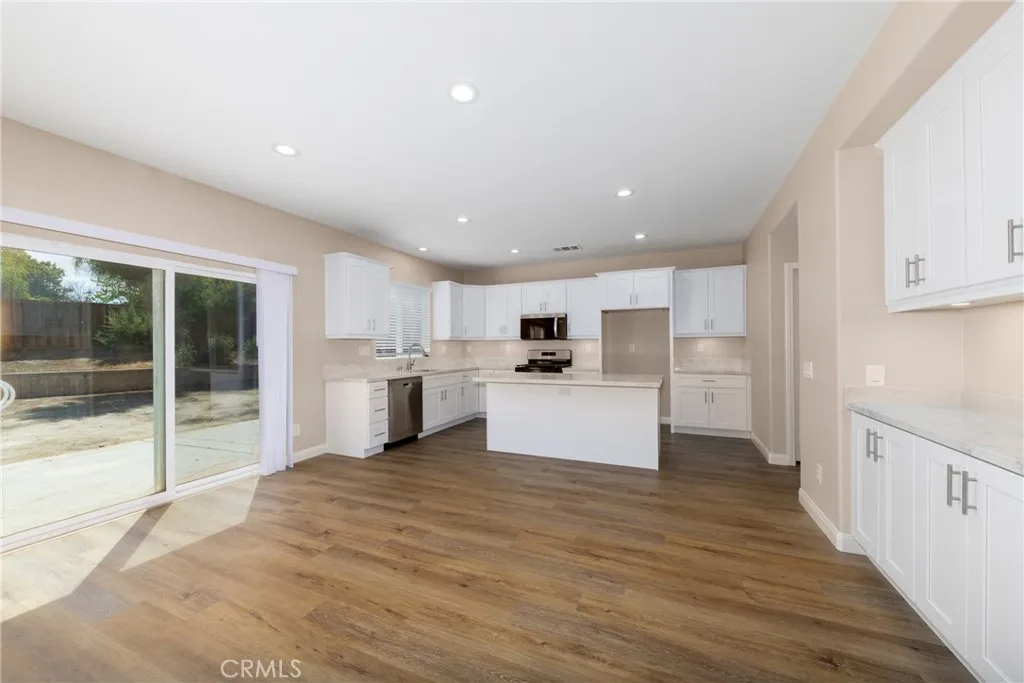 Additional image 12 of 2002 Clemens Pl, San Jacinto, CA 92583