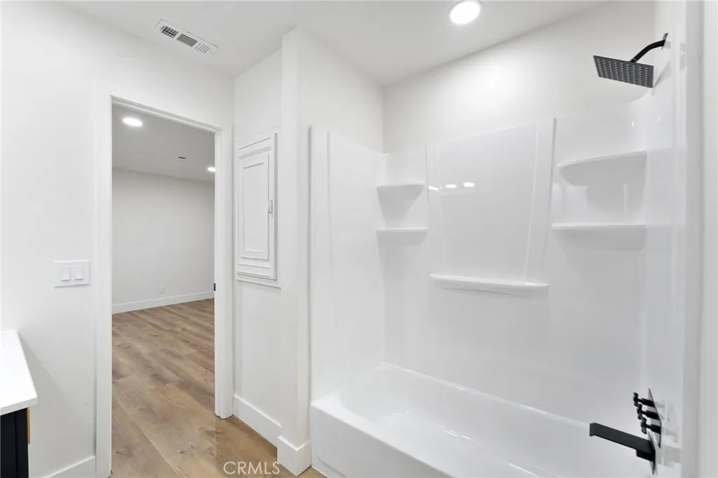 Additional image 11 of 261 W Whittier Ave, Hemet, CA 92543