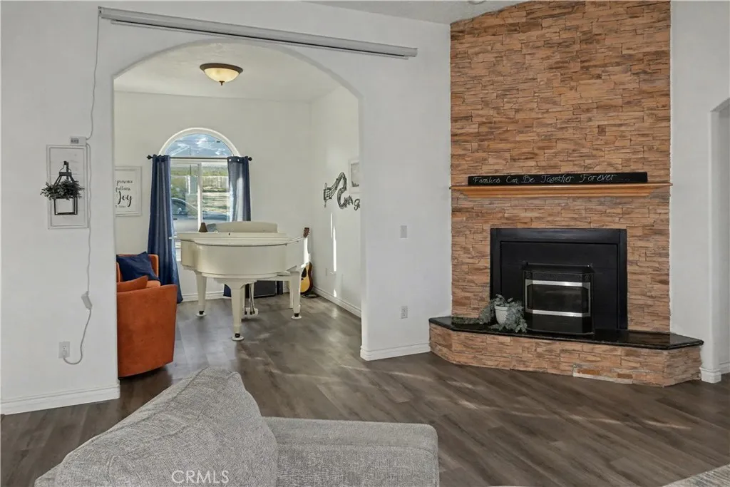 Additional image 38 of 30788 Buenos Aires Rd, Lucerne Valley, CA 92356