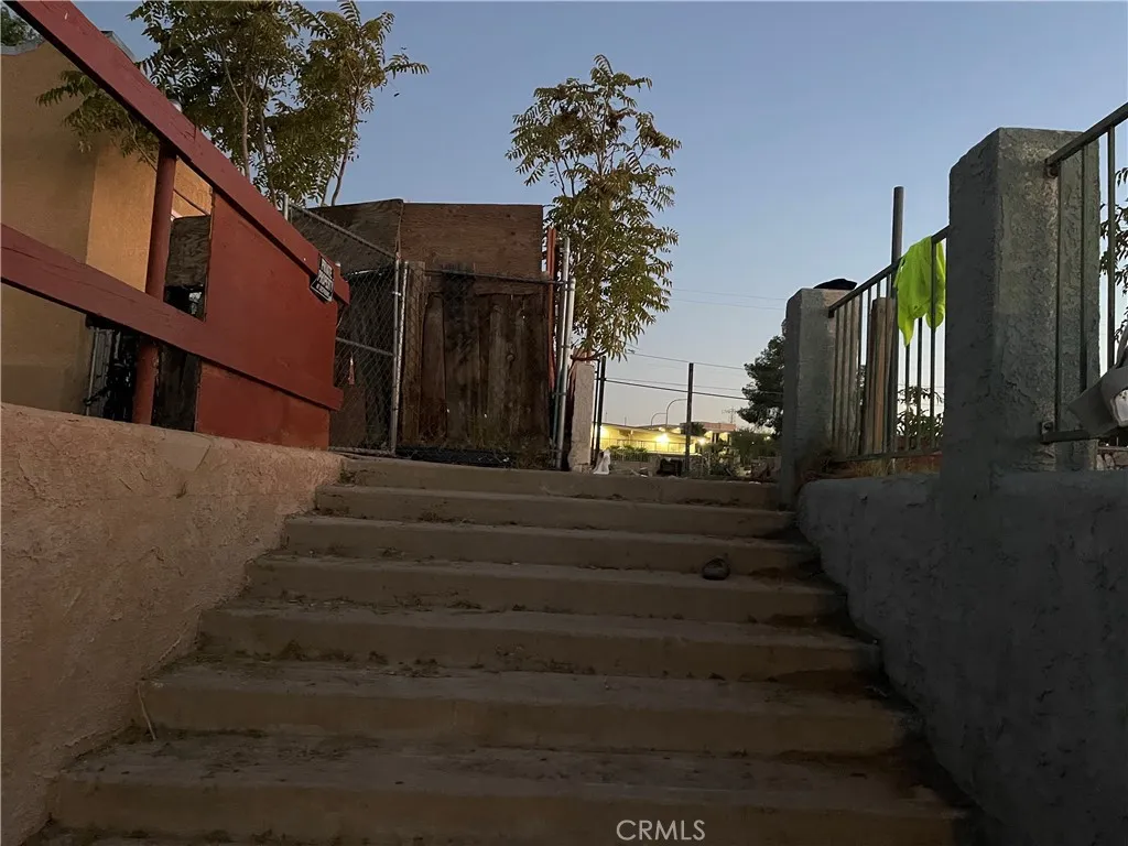 Additional image 72 of 226 E Fredricks St, Barstow, CA 92311