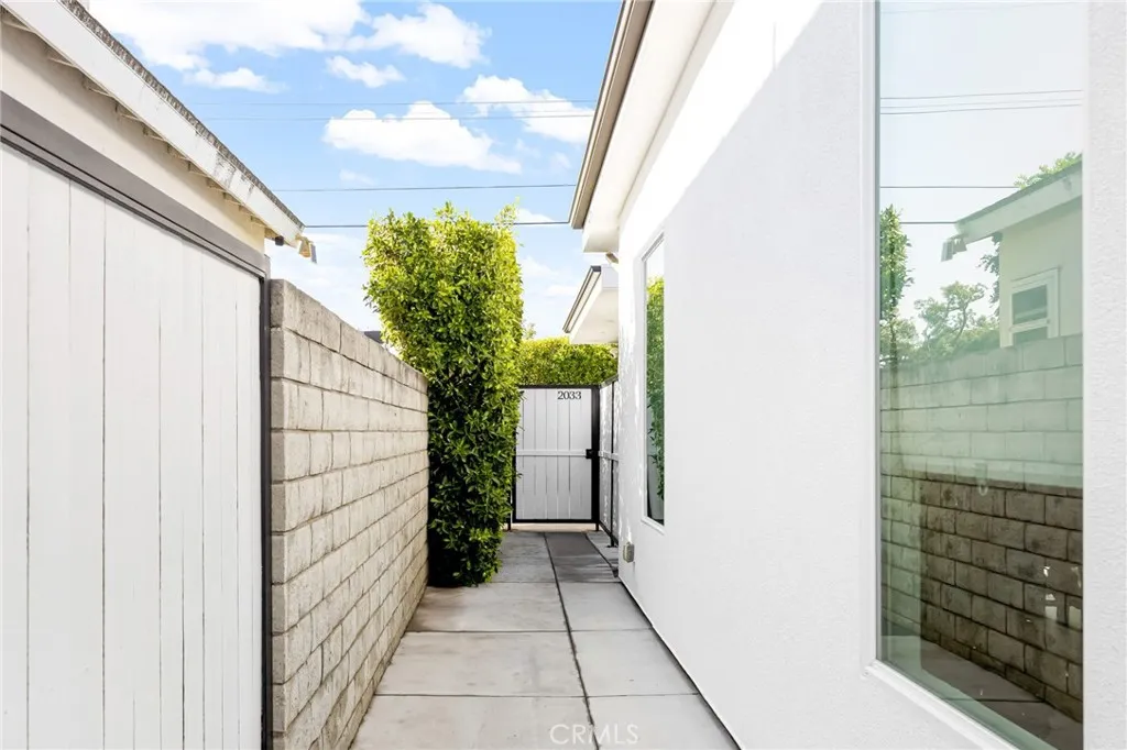 Additional image 73 of 2031 N Pass Ave, Burbank, CA 91505