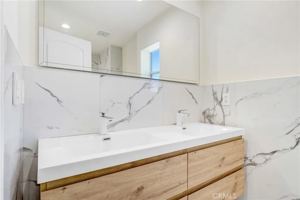 Additional image 19 of 10025 Topanga Canyon Blvd Unit 109, Chatsworth, CA 91311