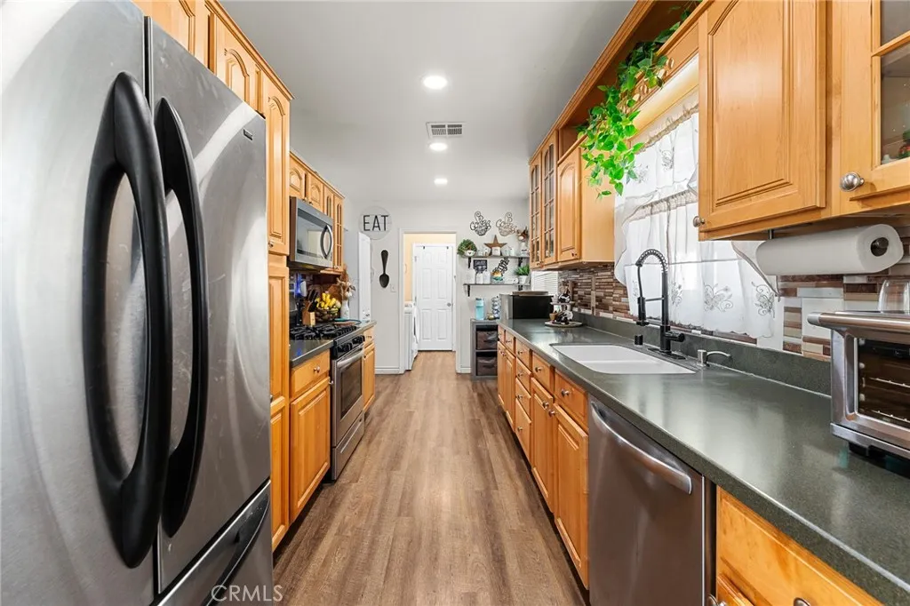 Additional image 15 of 80 E Theodore St, Banning, CA 92220