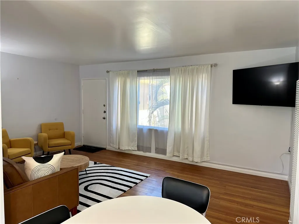 Additional image 21 of 219 Esperanza Ave #7, Long Beach, CA 90802