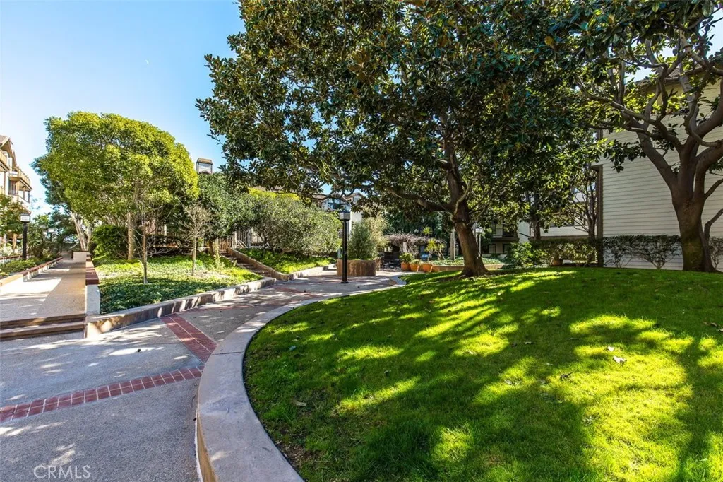 Additional image 82 of 2559 Plaza Del Amo Unit 215, Torrance, CA 90503