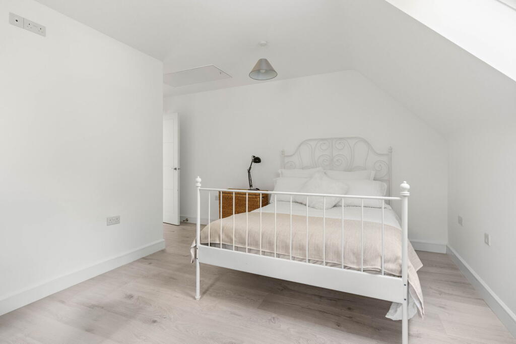 Additional image 25 of Spectacular five bed eco-home with additional living space