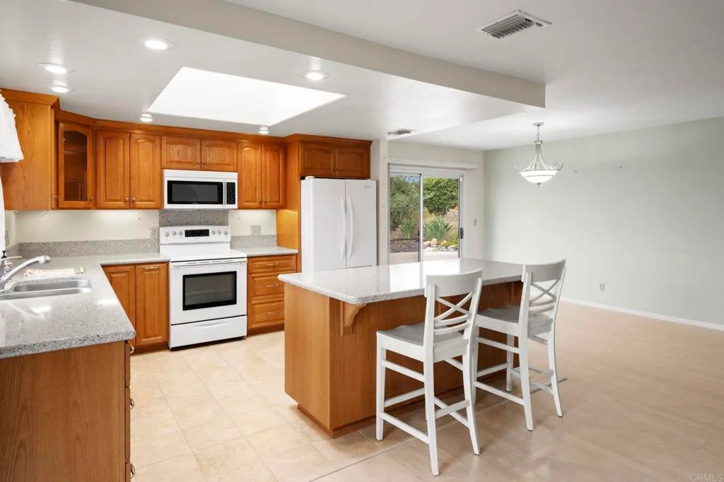 Additional image 7 of 13560 Avenida Del Charro, El Cajon, CA 92021