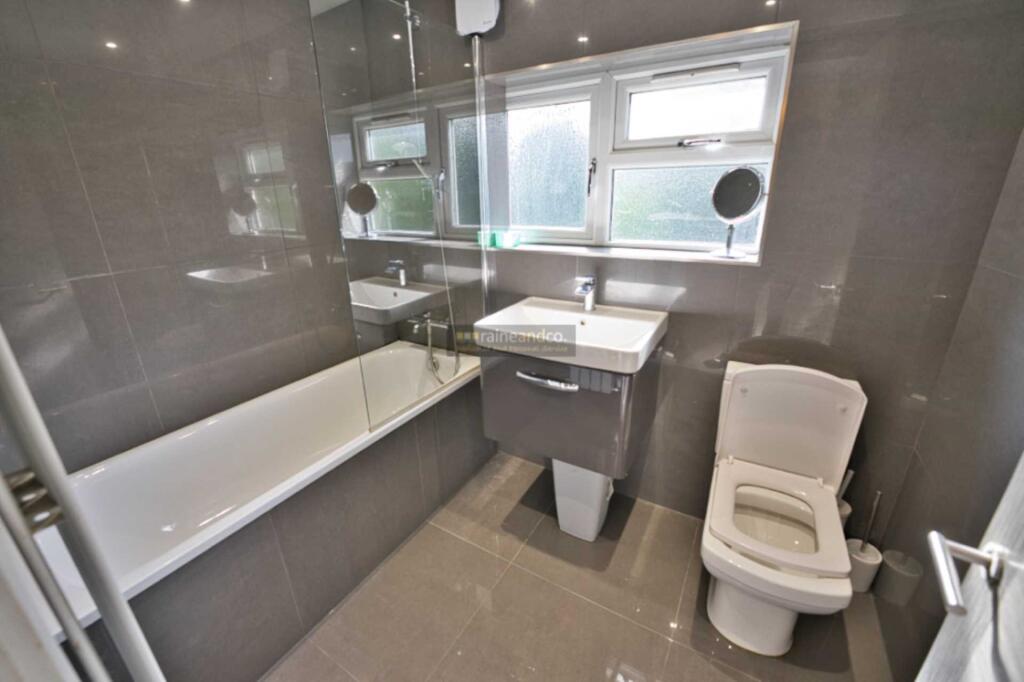 Additional image 8 of Willow Way, Hatfield