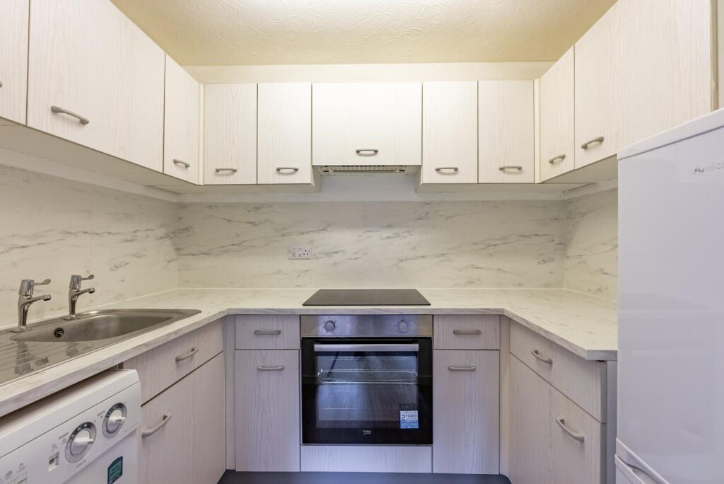 Additional image 7 of Robin Court, Westfield Road, Harpenden, Hertfordshire, AL5