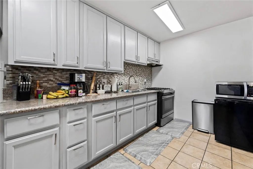 Additional image 36 of 3325 Santa Fe Ave Unit 120, Long Beach, CA 90810