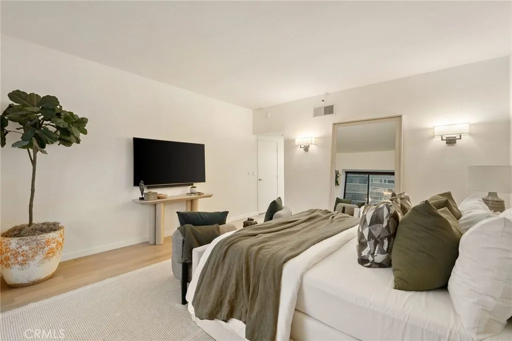 Additional image 61 of 10445 Wilshire, Los Angeles, CA 90024