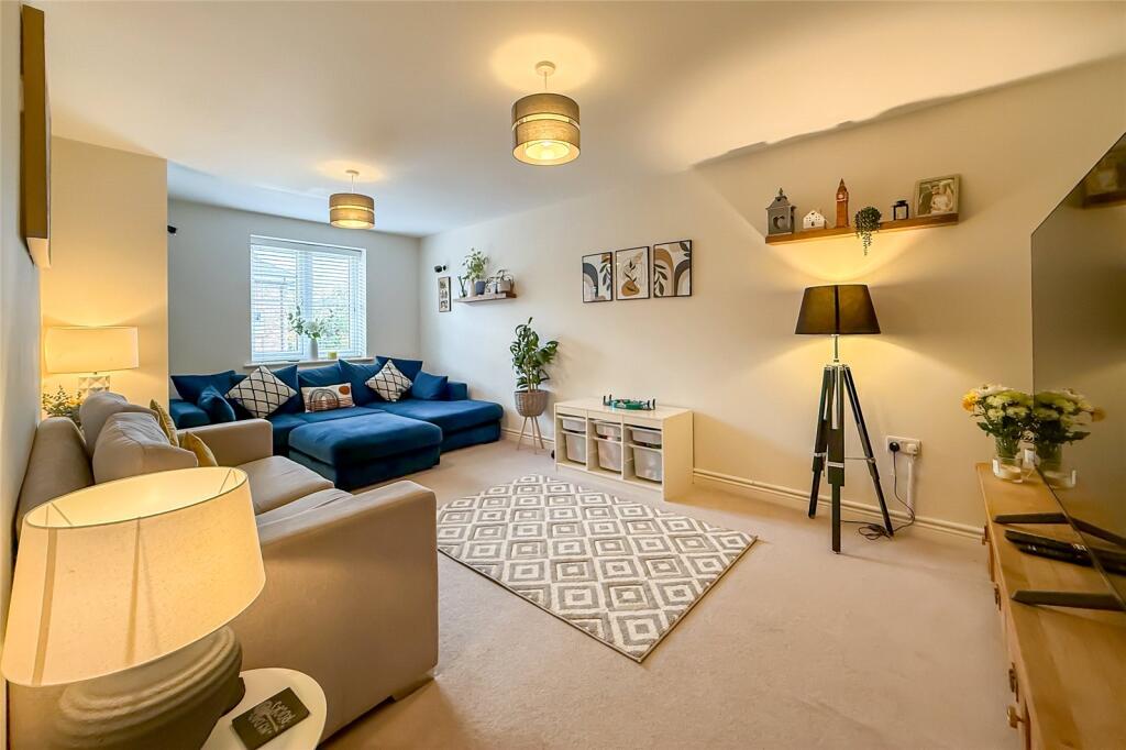 Additional image 5 of Neville Close, St. Albans, Hertfordshire, AL3