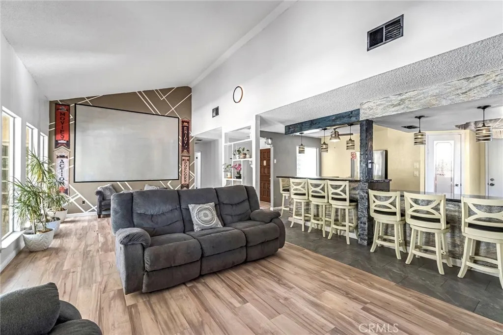 Additional image 14 of 4883 E Geary Street, Fresno, CA 93725