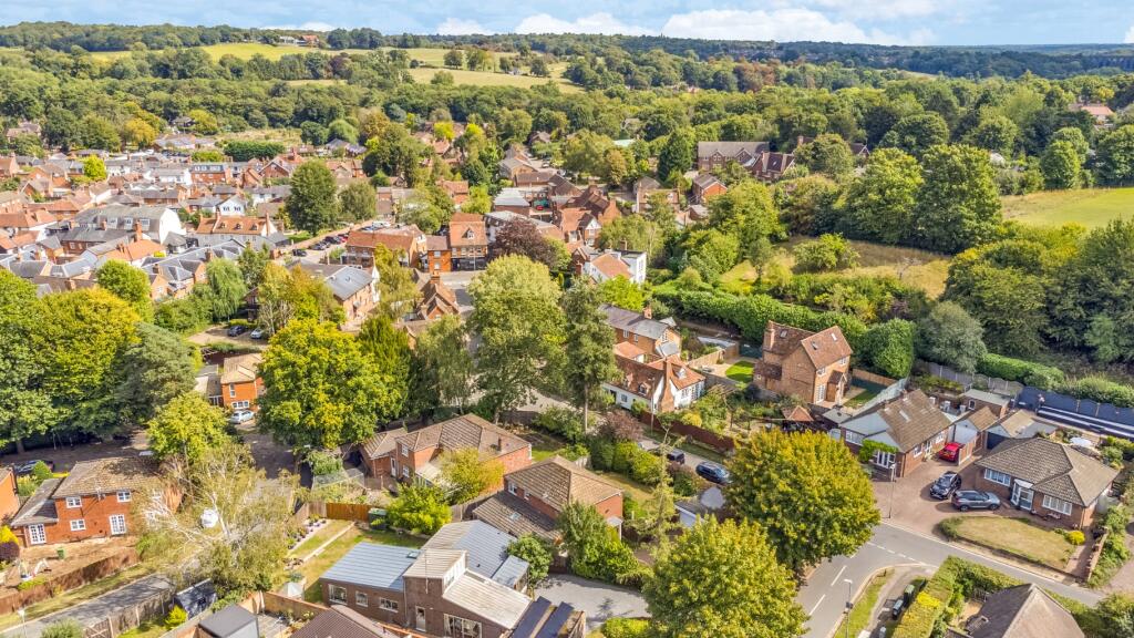 Additional image 42 of Elmoor Avenue, Welwyn, Hertfordshire, AL6 9PA