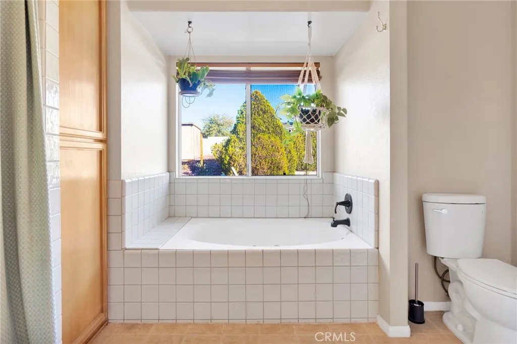 Additional image 100 of 20125 Eyota Rd, Apple Valley, CA 92308