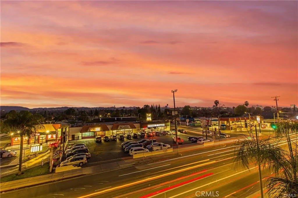 Property image for 6800 Corbin Unit 308, Reseda, CA 91335