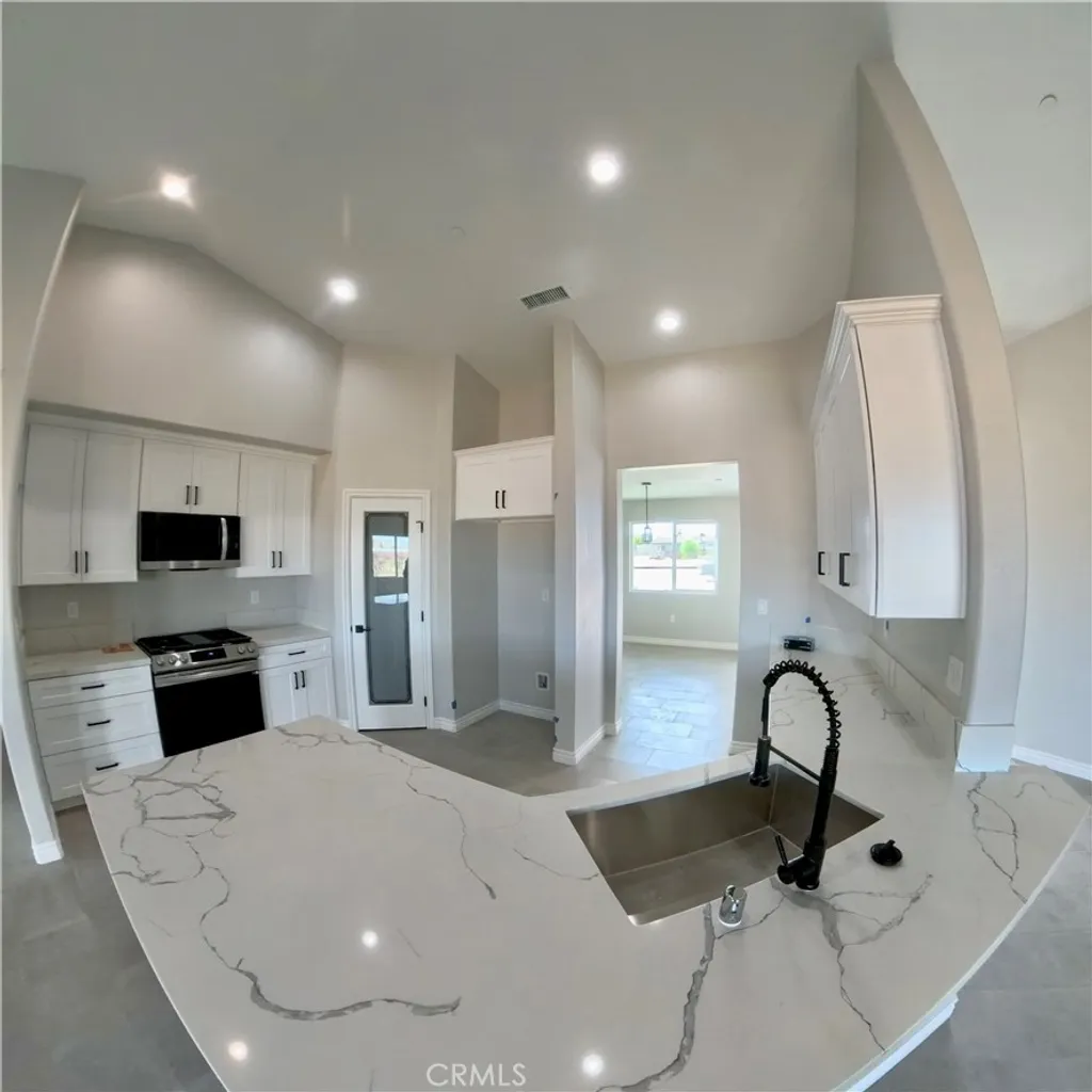 Additional image 13 of 17576 Hercules Street, Hesperia, CA 92345